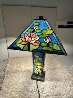 Stained Glass Floral Pattern Table Lamp Triangle Shade Art Multicolor