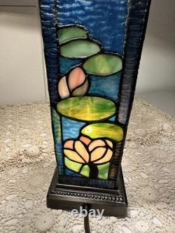 Stained Glass Floral Pattern Table Lamp Triangle Shade Art Multicolor