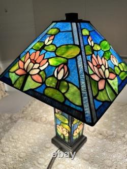 Stained Glass Floral Pattern Table Lamp Triangle Shade Art Multicolor