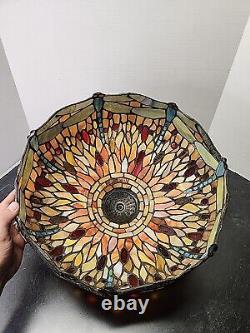 Stained Glass Shade with Dragonfly Table Lamp Pull Chain Metal Base 17 Shade