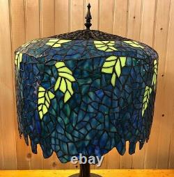 Stained Glass Wysteria Blue Table Lamp