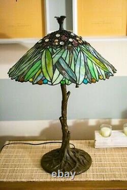 Stunning Paul Sahlin's Tiffany's Stained Glass Table Lamp Feather Design