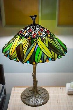 Stunning Paul Sahlin's Tiffany's Stained Glass Table Lamp Feather Design