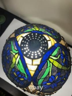 Stunning Vintage Stained Glass Tiffany Style Lamp Pristine Condition Works Great