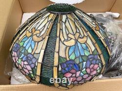 TIFFANY STYLE PRETTY PETALS TABLE LAMP STAINED GLASS HSN 22 x 16