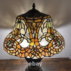 TIFFANY-STYLE Vtg Stained Glass Lamp
