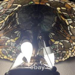 TIFFANY-STYLE Vtg Stained Glass Lamp