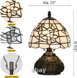TL0022 Small Tiffany Stained Glass Lamp White Floral