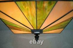 Tiffany Ceiling Lamp Vintage Flush Mount Ceiling Light with Stained Glass Shade