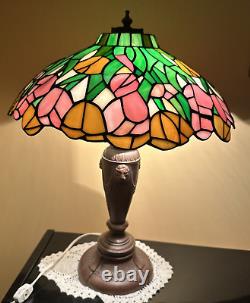 Tiffany Stained Glass Shade Bronze Lion Head Pattern Table Lamp Made USA 1950s