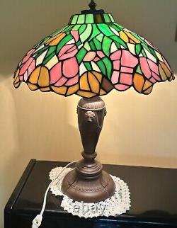 Tiffany Stained Glass Shade Bronze Lion Head Pattern Table Lamp Made USA 1950s