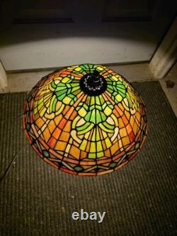 Tiffany Stained Glass Table Desk Lamp