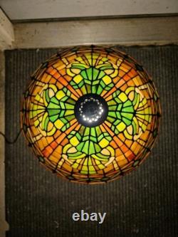 Tiffany Stained Glass Table Desk Lamp