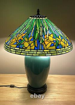 Tiffany Studio Reproduction Long Stem Daffodil Stained Glass Lamp