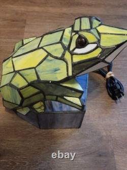 Tiffany-Style Animal Green Stained Glass Frog Accent Lamp Beautiful Works Tested
