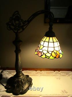 Tiffany Style / Art Nouveau / Cast Iron Bridge Arm / Stained Glass / TABLE LAMP