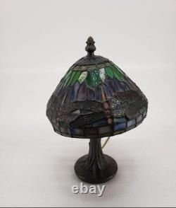 Tiffany Style Dragonfly STAINED GLASS Table Lamp