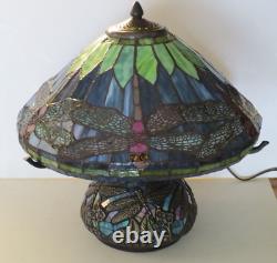 Tiffany Style Dragonfly Table Lamp With Mosaic Base