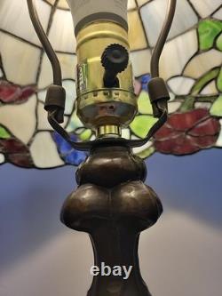 Tiffany-Style Floral Pattern Stained Glass Table Lamp 18h Vintage
