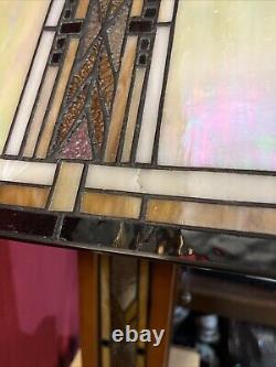 Tiffany Style Glass And Wood Table Lamp