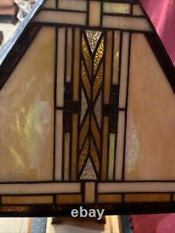 Tiffany Style Glass And Wood Table Lamp