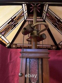 Tiffany Style Glass And Wood Table Lamp