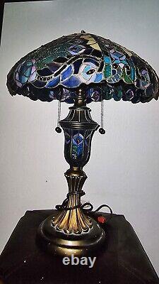 Tiffany Style Lamp Stained Glass Peacock Design