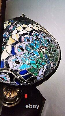 Tiffany Style Lamp Stained Glass Peacock Design