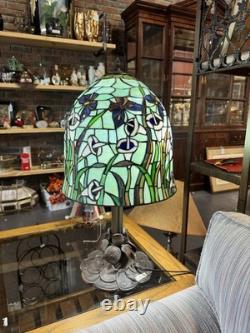 Tiffany Style Leaded Stained Glass Oblong Lily Shade Table Lamp
