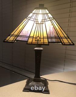 Tiffany Style Mission Table Lamp Stained Glass Beautiful 18 Tall