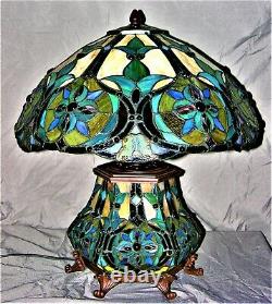 Tiffany Style Peacock Design Stained Glass Table Lamp with Lighted Base