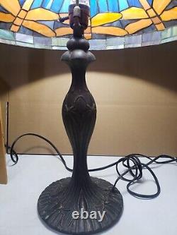 Tiffany Style Stained Glass Dragonfly Table Lamp