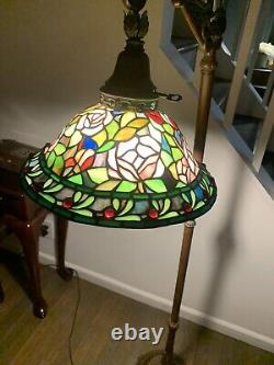 Tiffany Style Stained Glass Floor Lamp. Pink Roses