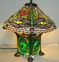 Tiffany Style Stained Glass Green Dragonfly Table Lamp WithIlluminated Base New