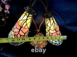 Tiffany Style Stained Glass Lamp 15.5 tall 13 wide VINTAGE