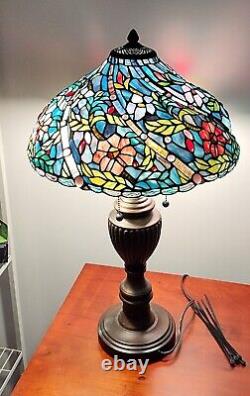 Tiffany-Style Stained Glass Lamp Floral Vine Mosaic Bronze Base Vintage