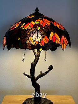 Tiffany Style Stained Glass Leaf Pattern Shade Table Top Dual Bulb Tree Lamp