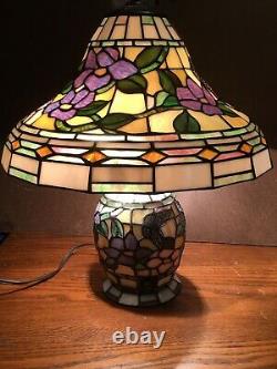 Tiffany Style Stained Glass Table Lamp