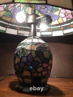 Tiffany Style Stained Glass Table Lamp