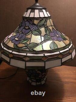 Tiffany Style Stained Glass Table Lamp