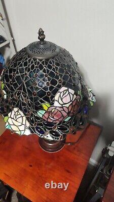 Tiffany Style Stained Glass Table Lamp 3-Way Lighting Roses & Floral Design