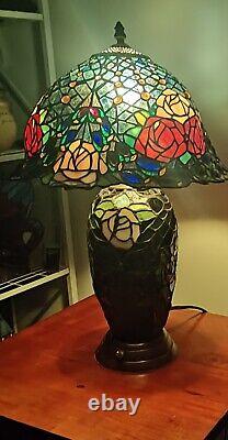 Tiffany Style Stained Glass Table Lamp 3-Way Lighting Roses & Floral Design