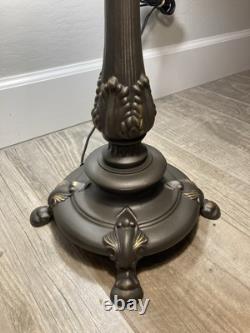 Tiffany Style Stained Glass table lamp with metal base 26 perfect condition
