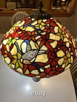 Tiffany Style Table Desk Lamp 21 Tall Stained Glass 16 Shade, Red, Birds