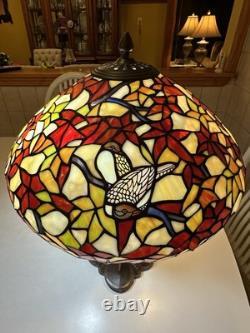 Tiffany Style Table Desk Lamp 21 Tall Stained Glass 16 Shade, Red, Birds