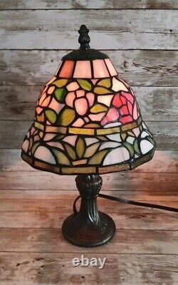 Tiffany Style Table Lamp 12.75 Stained Glass Flower Floral Art Nouveau Lilies