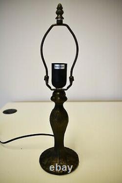 Tiffany Style Table Lamp Handcrafted Art Bedside Light Desk Lamps Stained Glass