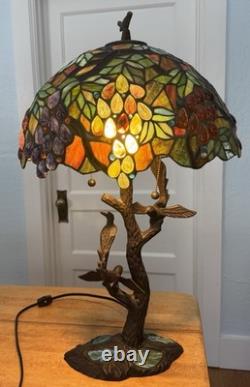 Tiffany Style Table Lamp Stained Glass Grapes Leaves Design Iron Base With2 Birds