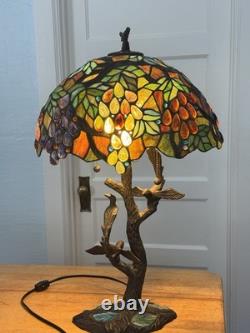 Tiffany Style Table Lamp Stained Glass Grapes Leaves Design Iron Base With2 Birds