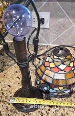 Tiffany Style Vintage Stained Glass 13 Table Or Bedside Lamp